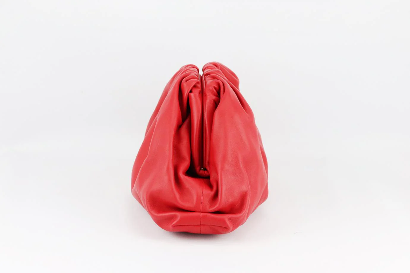 BOTTEGA VENETA THE POUCH LARGE LEATHER CLUTCH - Image 5