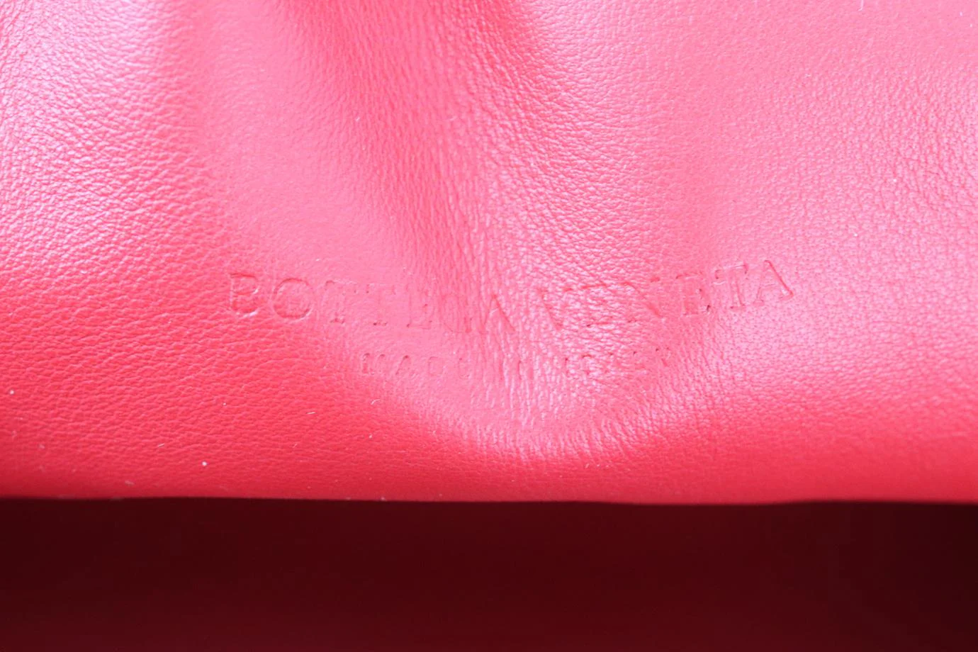 BOTTEGA VENETA THE POUCH LARGE LEATHER CLUTCH - Image 8