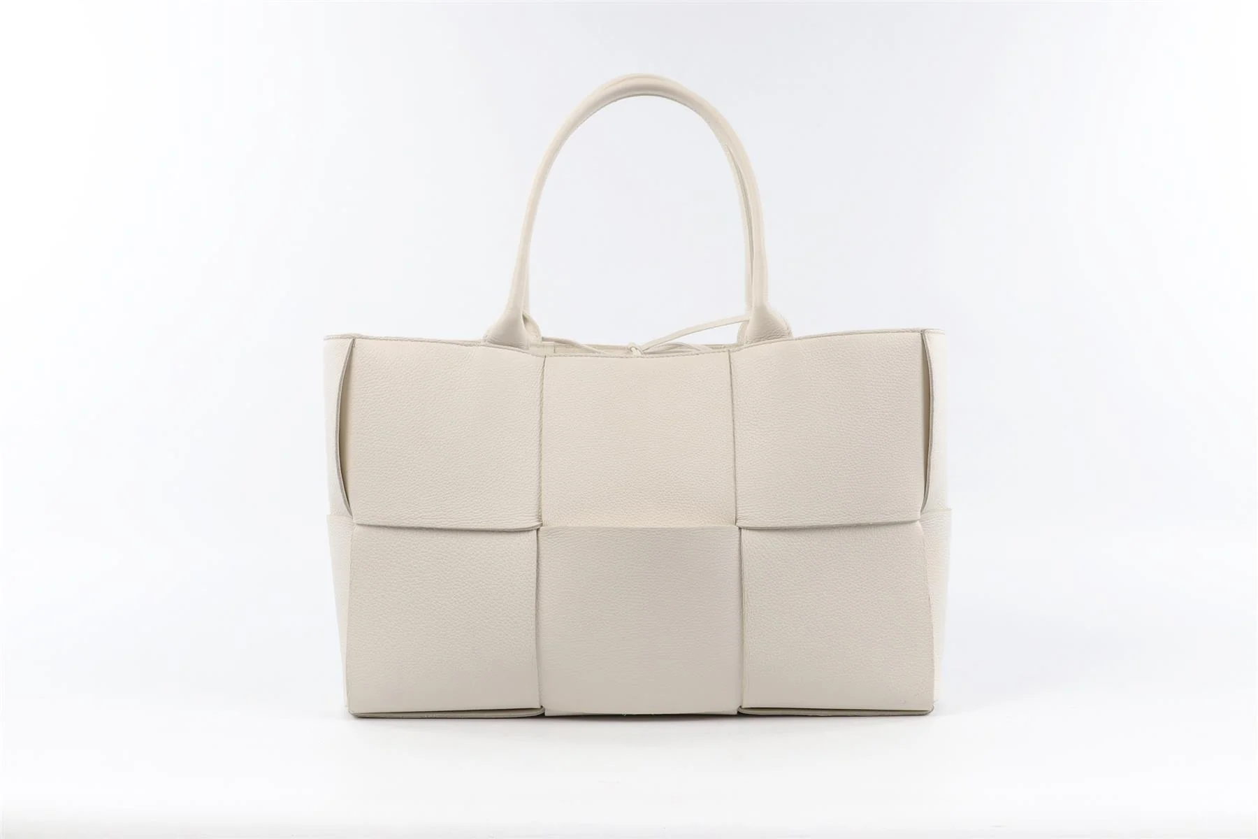 BOTTEGA VENETA WHITE ARCO INTRECCIATO LEATHER TOTE BAG - Image 2