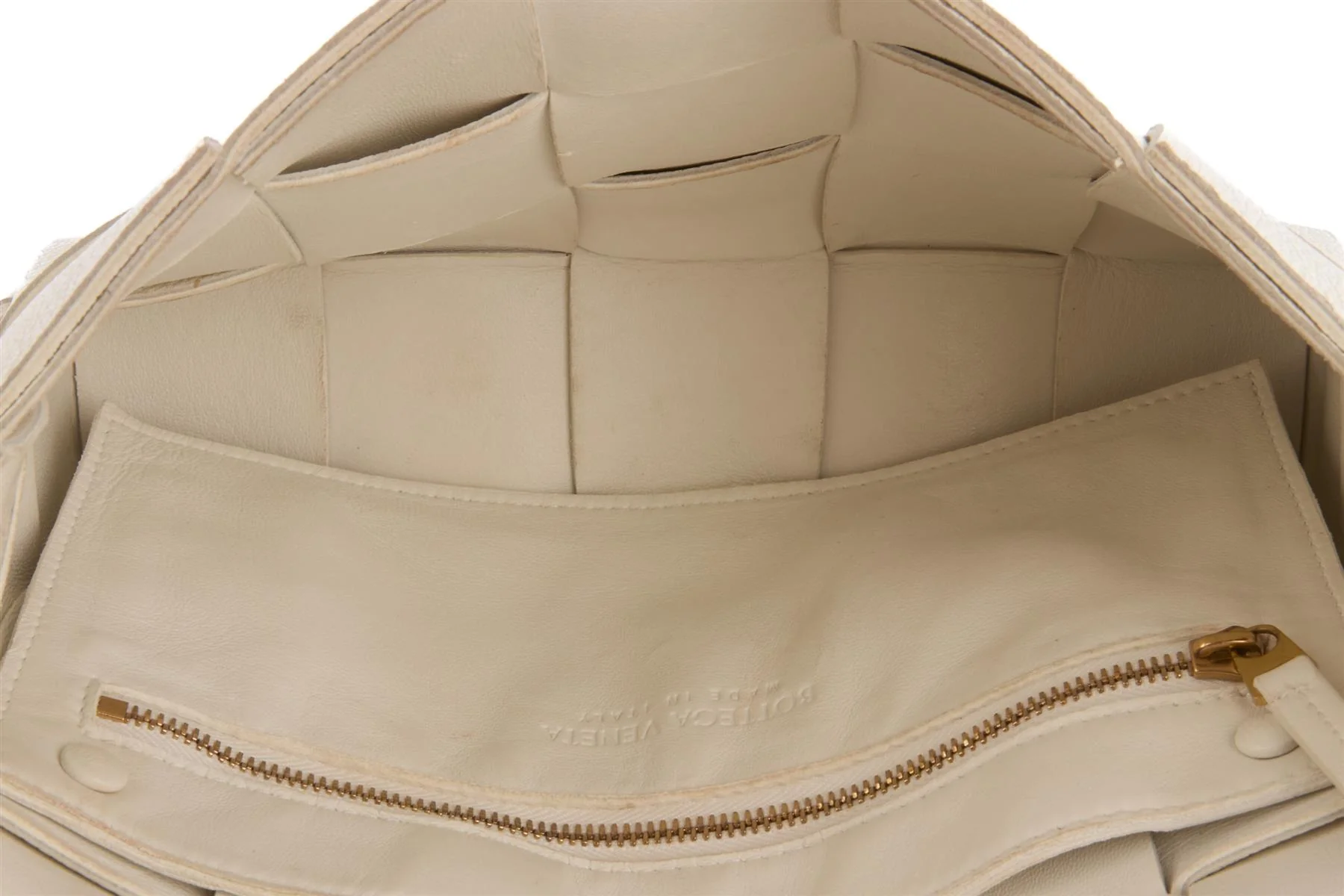 BOTTEGA VENETA WHITE CASSETTE SMALL INTRECCIATO LEATHER SHOULDER BAG - Image 10