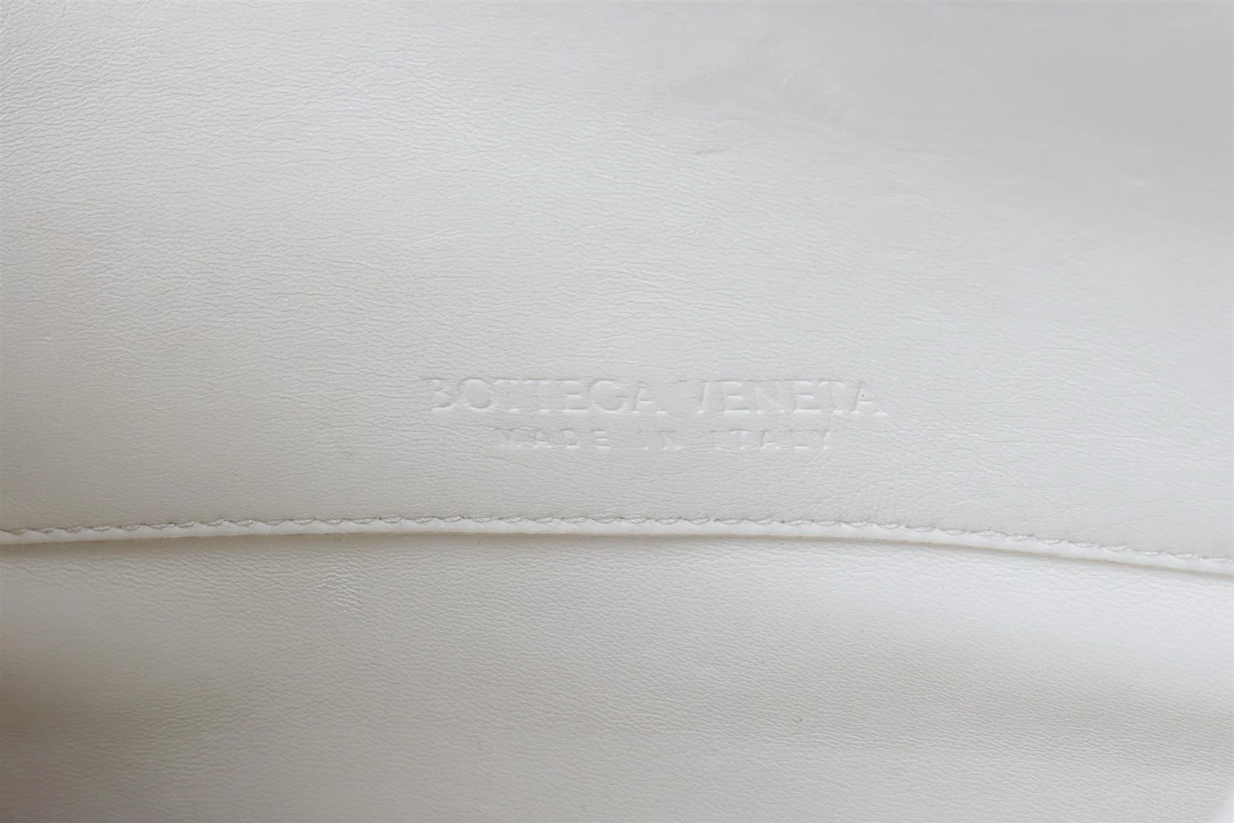 BOTTEGA VENETA WHITE MOUNT MEDIUM LEATHER SHOULDER BAG - Image 11