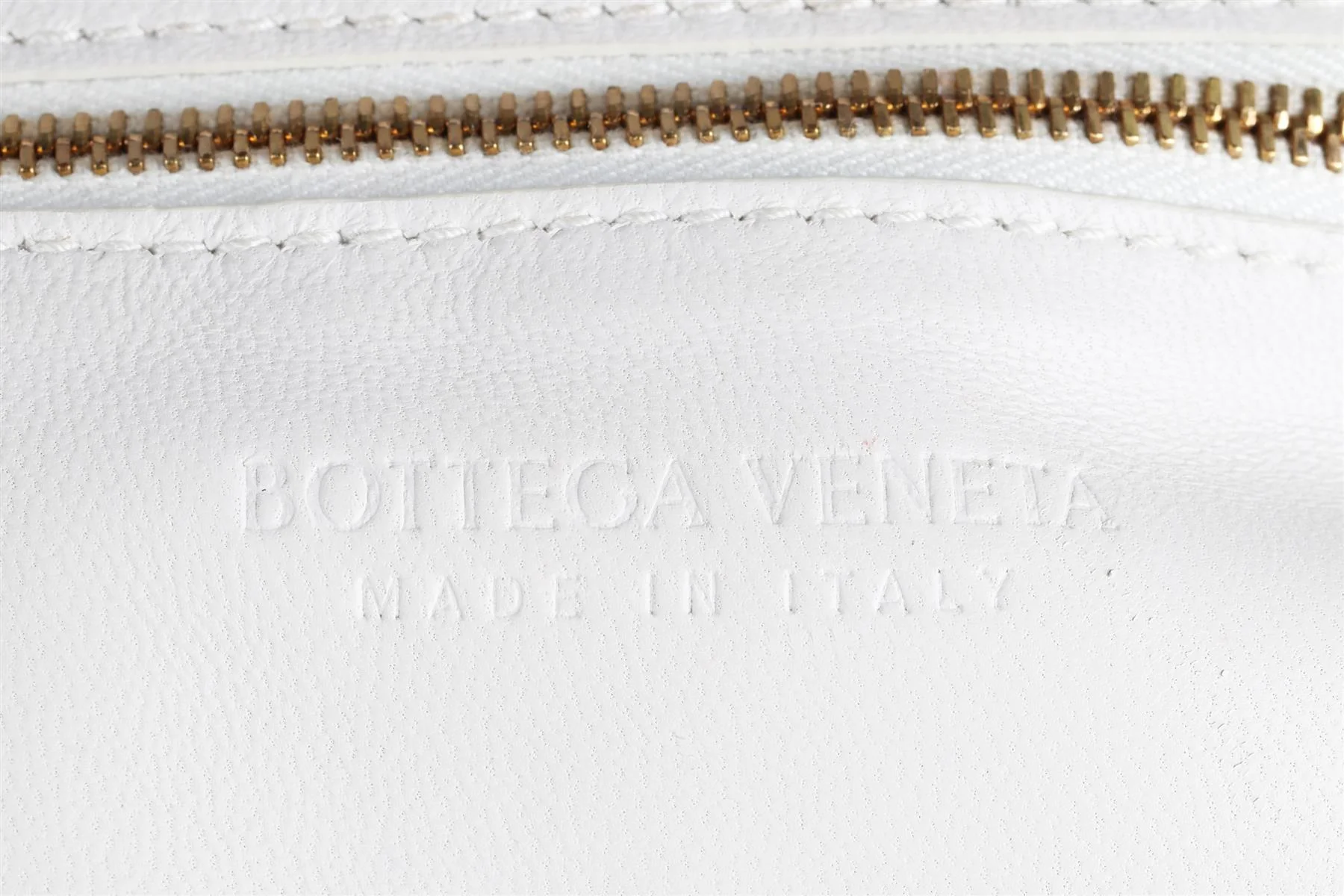 BOTTEGA VENETA WHITE THE CHAIN CASSETTE INTRECCIATO LEATHER SHOULDER BAG - Image 10