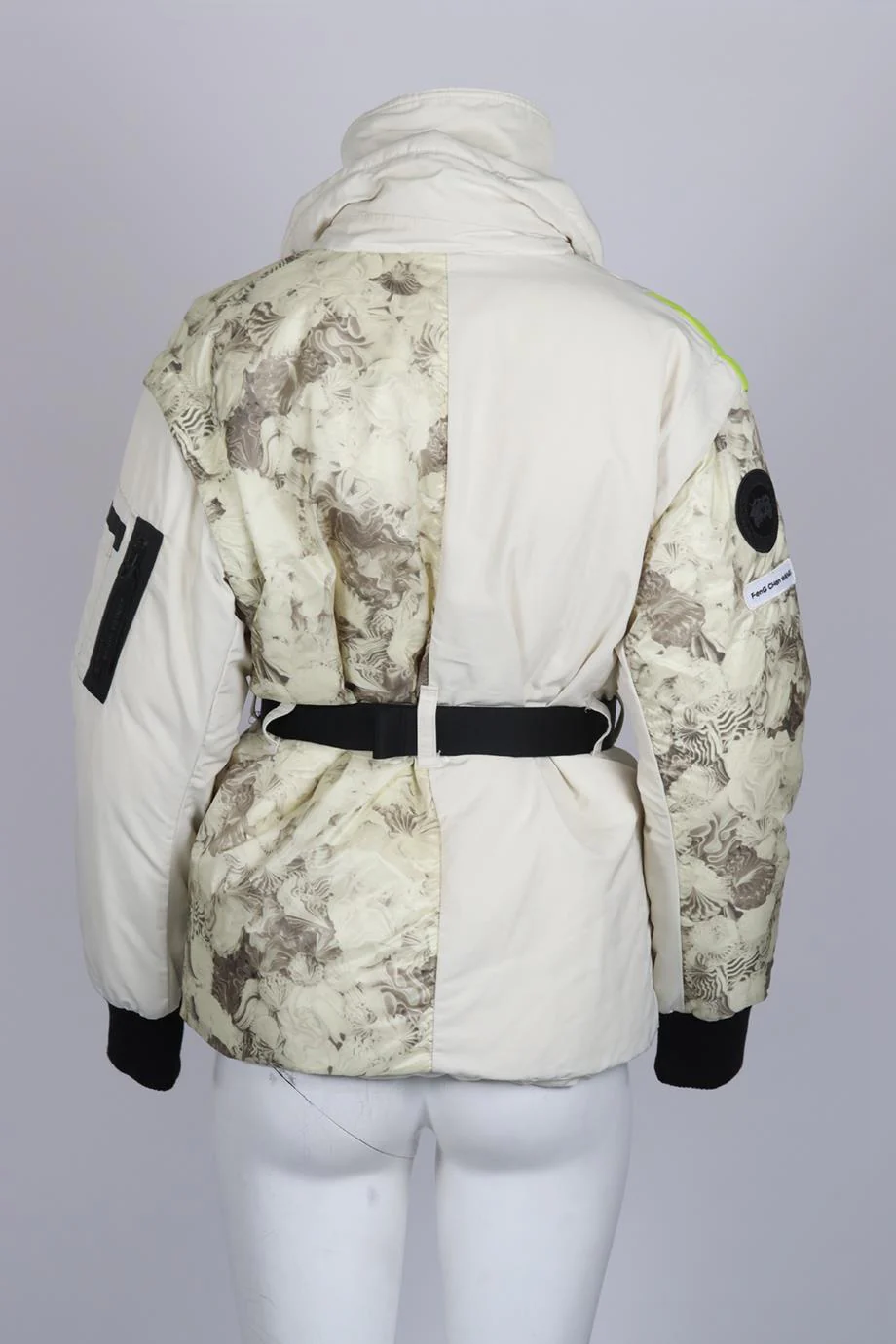 CANADA GOOSE + FENG CHEN WANG SHELL JACKET SMALL - Image 4