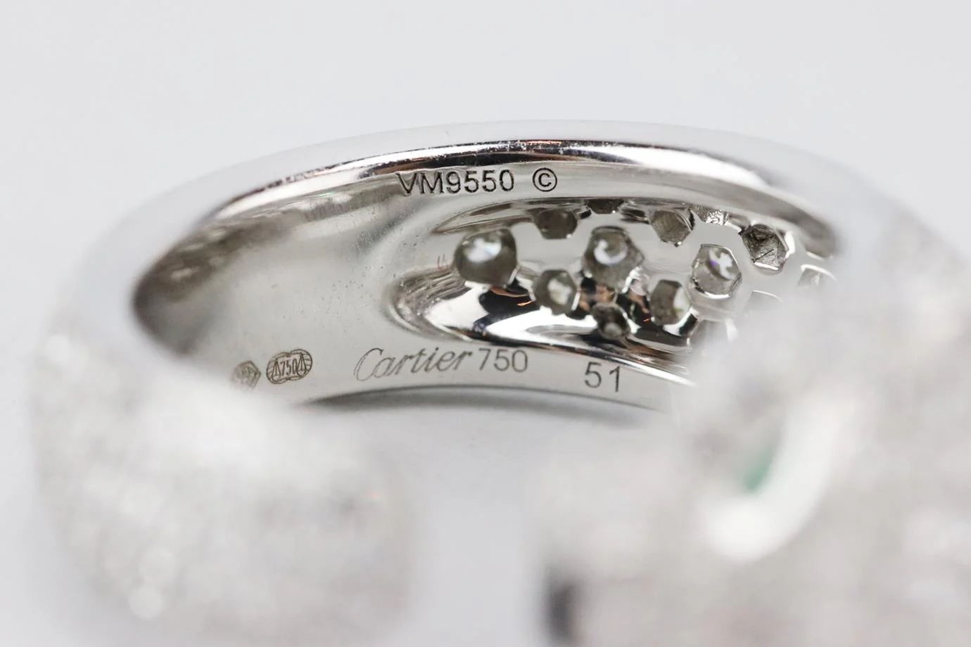 CARTIER PANTHÈRE DE CARTIER 18K WHITE GOLD AND DIAMOND RING 51 MM - Image 7