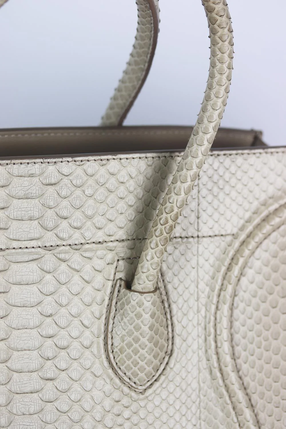 CELINE MEDIUM PYTHON PHANTOM LUGGAGE TOTE BAG - Image 8