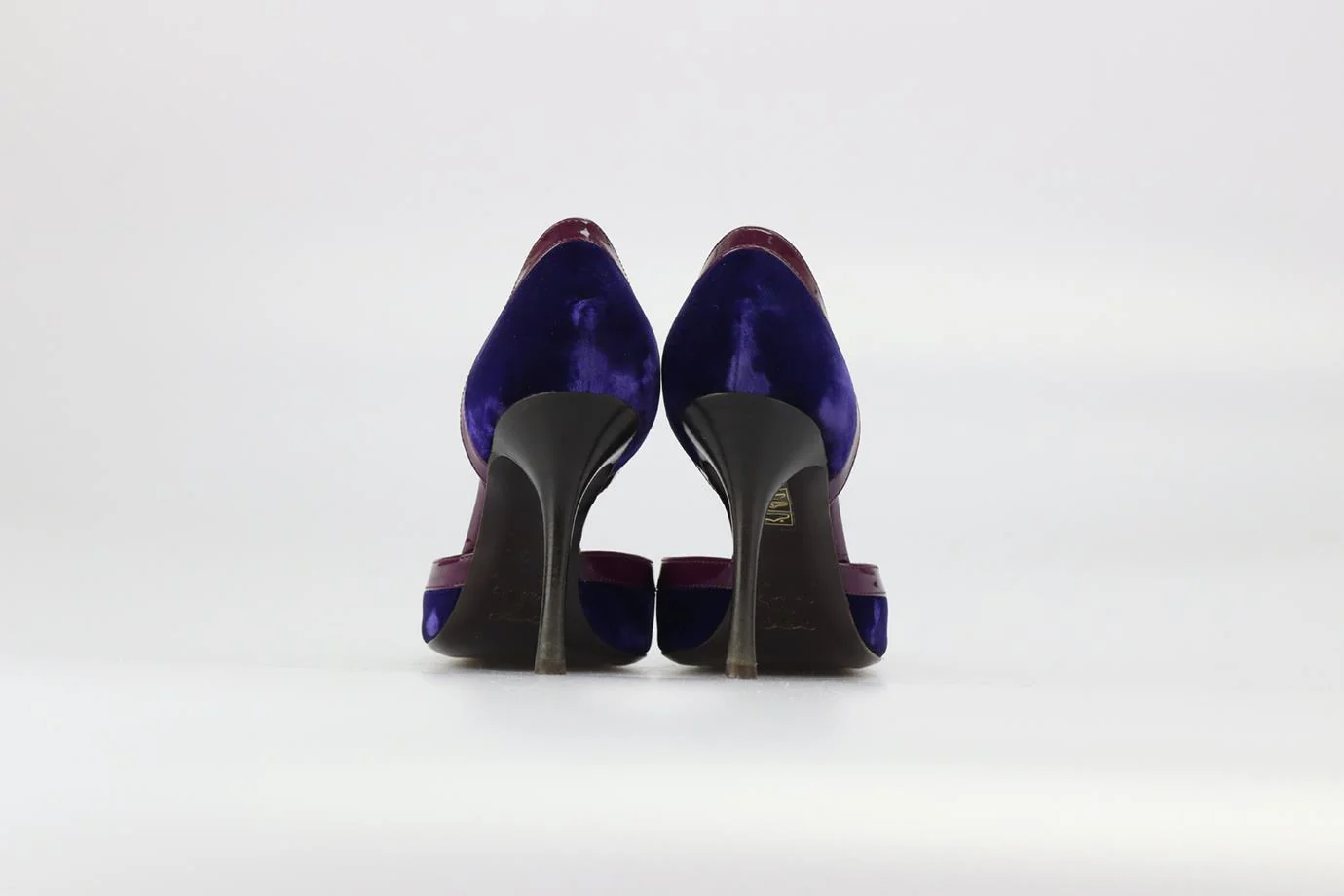 CELINE VELVET AND PATENT LEATHER PUMPS EU 39.5 UK 6.5 US 9.5 - Image 4