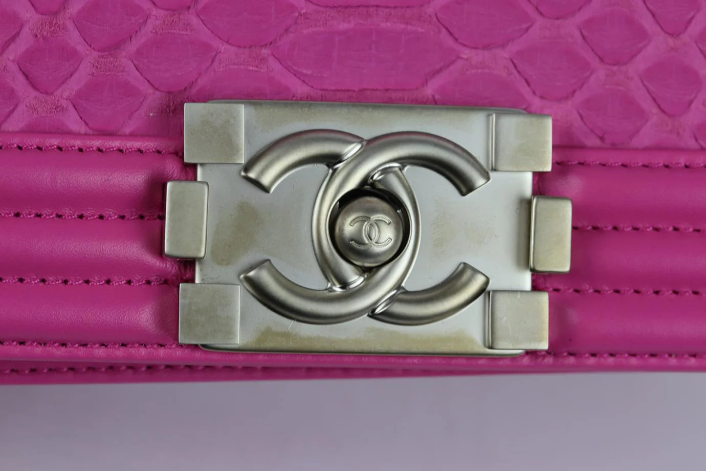 CHANEL 2015 BOY MEDIUM PYTHON AND LEATHER SHOULDER BAG - Image 12