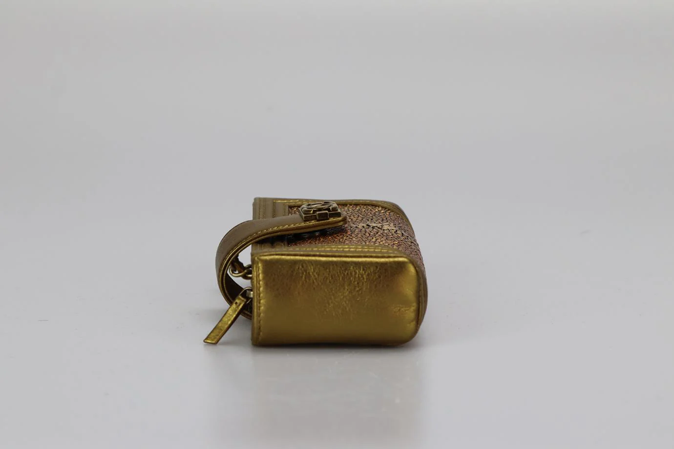 CHANEL 2015 O-PHONE HOLDER SHAGREEN & LEATHER SHOULDER BAG - Image 4