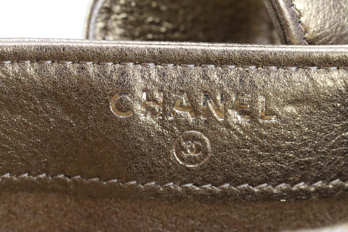 CHANEL 2015 O-PHONE HOLDER SHAGREEN & LEATHER SHOULDER BAG - Image 9