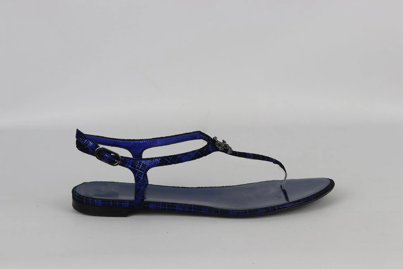 CHANEL 2016 CC DETAILED SUEDE SANDALS EU 38 UK 5 US 8 - Image 2