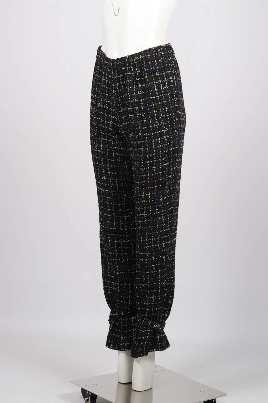 CHANEL 2022 CHECKED COTTON AND WOOL BLEND TAPERED PANTS FR 36 UK 8 - Image 3