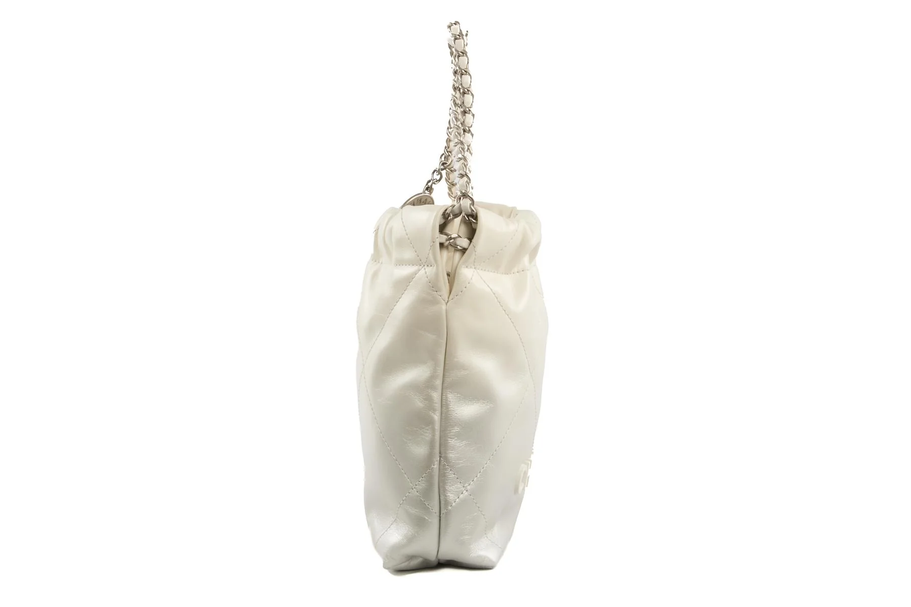 CHANEL 2023 WHITE 22 MINI QUILTED LEATHER SHOULDER BAG - Image 5