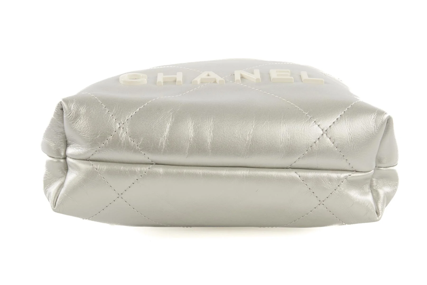 CHANEL 2023 WHITE 22 MINI QUILTED LEATHER SHOULDER BAG - Image 8