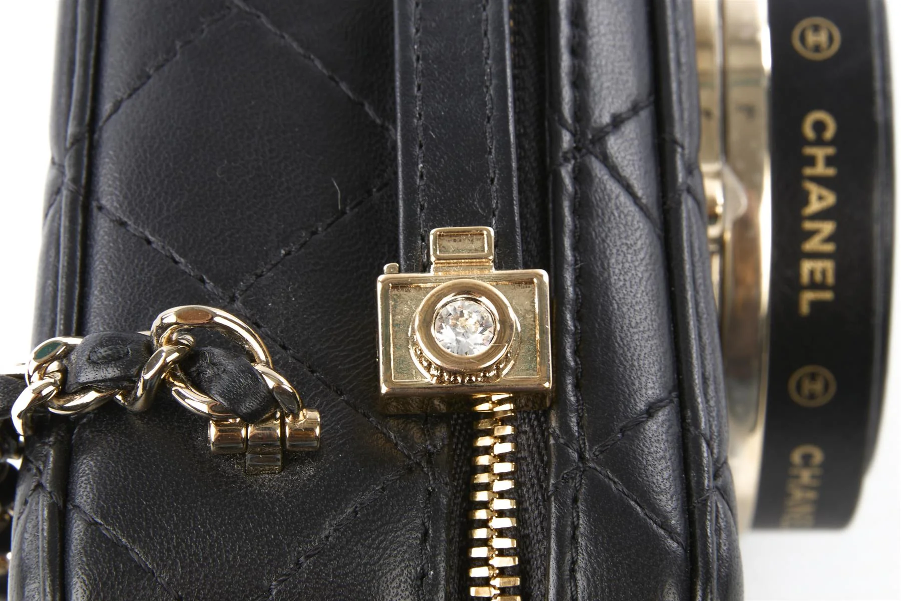 CHANEL BLACK 2024 CAMERA QUILTED LEATHER SHOULDER BAG - Image 9