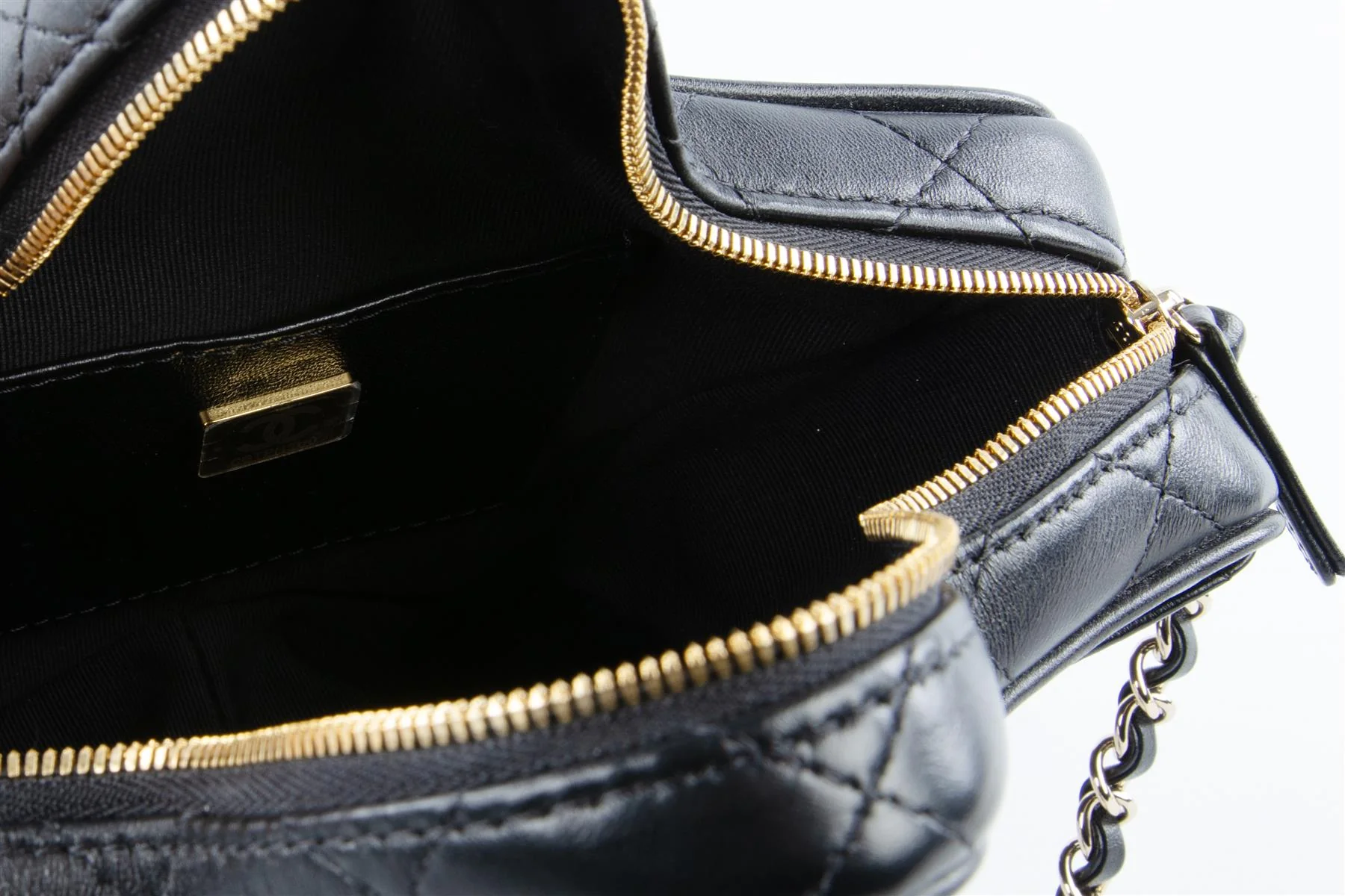 CHANEL BLACK 2024 STAR QUILTED LEATHER SHOULDER BAG - Image 9