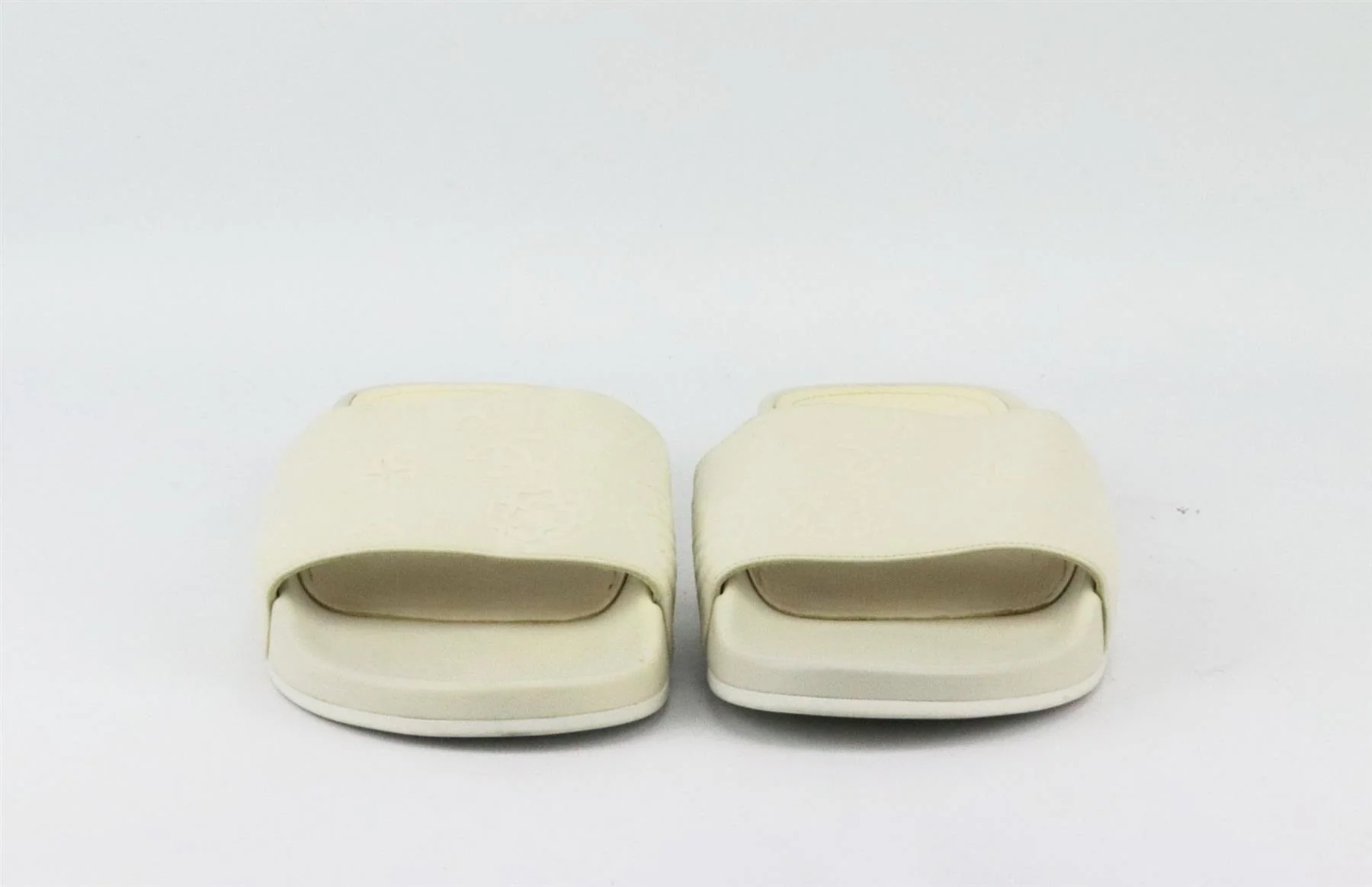 CHANEL CC DETAILED EMBOSSED LEATHER SLIDES EU 38 UK 5 US 8 - Image 3