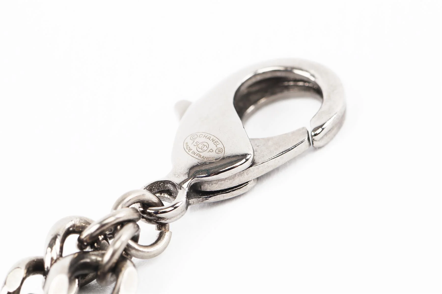 CHANEL GREY 2015 CC CHAIN NECKLACE - Image 4