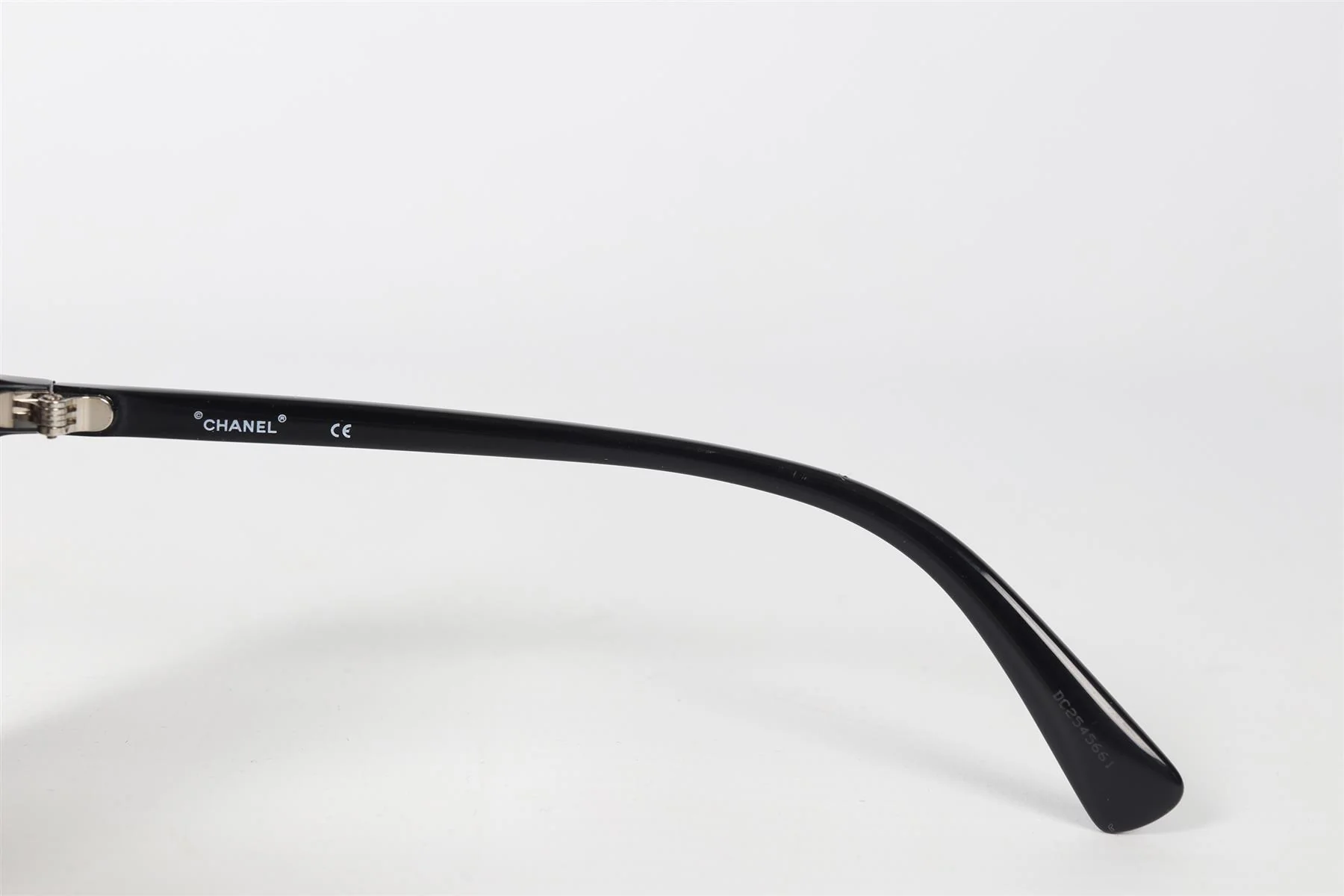 CHANEL ROUND FRAME ACETATE SUNGLASSES - Image 8