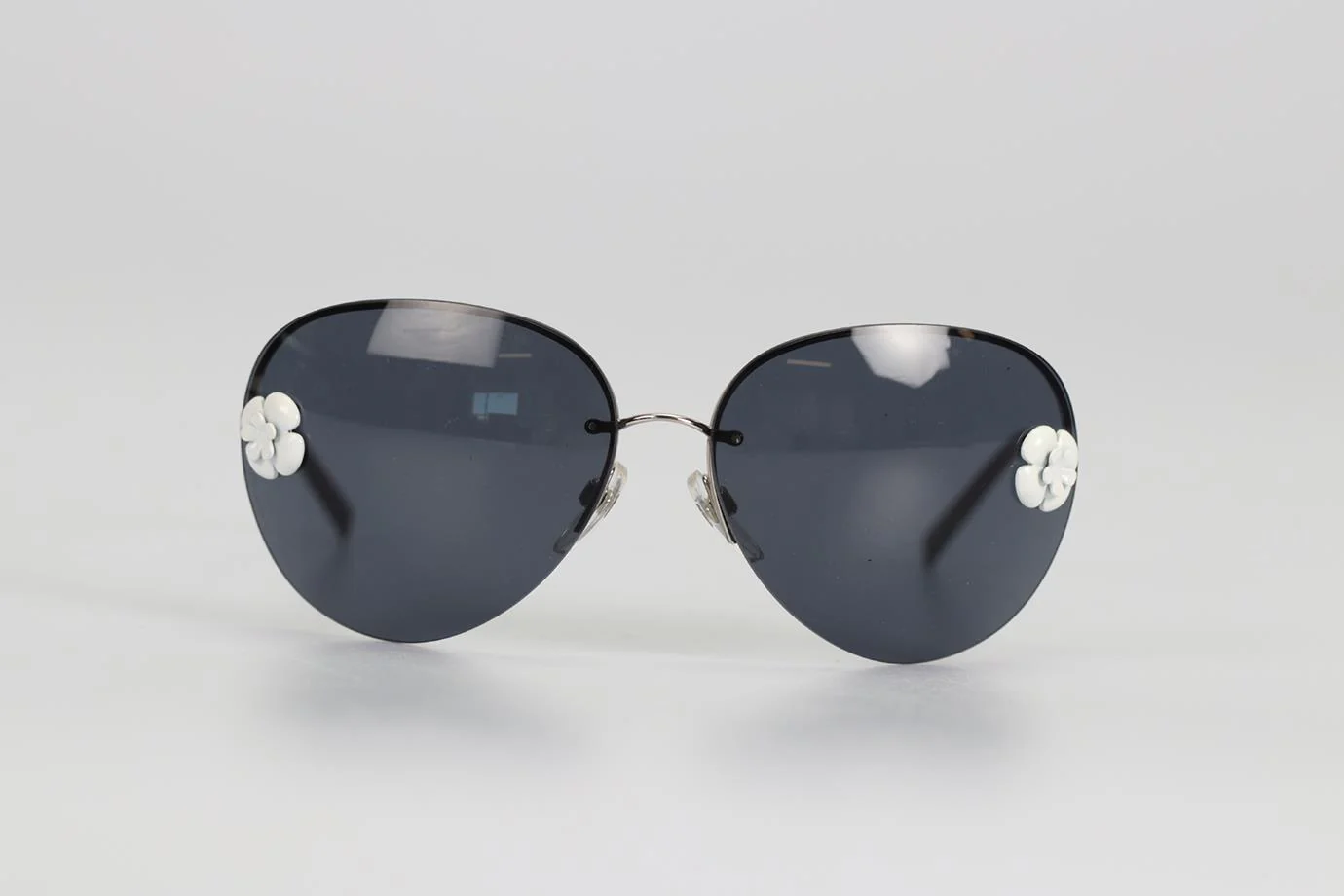 CHANEL ROUND FRAME METAL SUNGLASSES - Image 3
