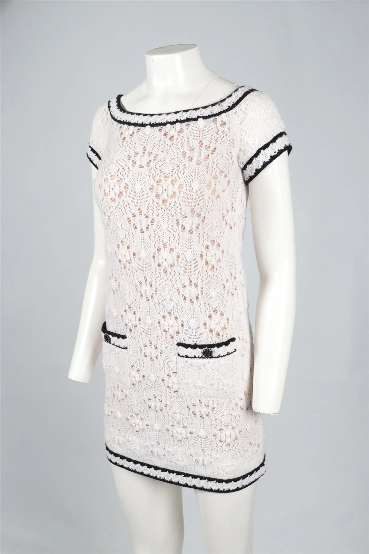 CHANEL WHITE 2022 CASHMERE MINI DRESS FR 34 UK 6 - Image 3
