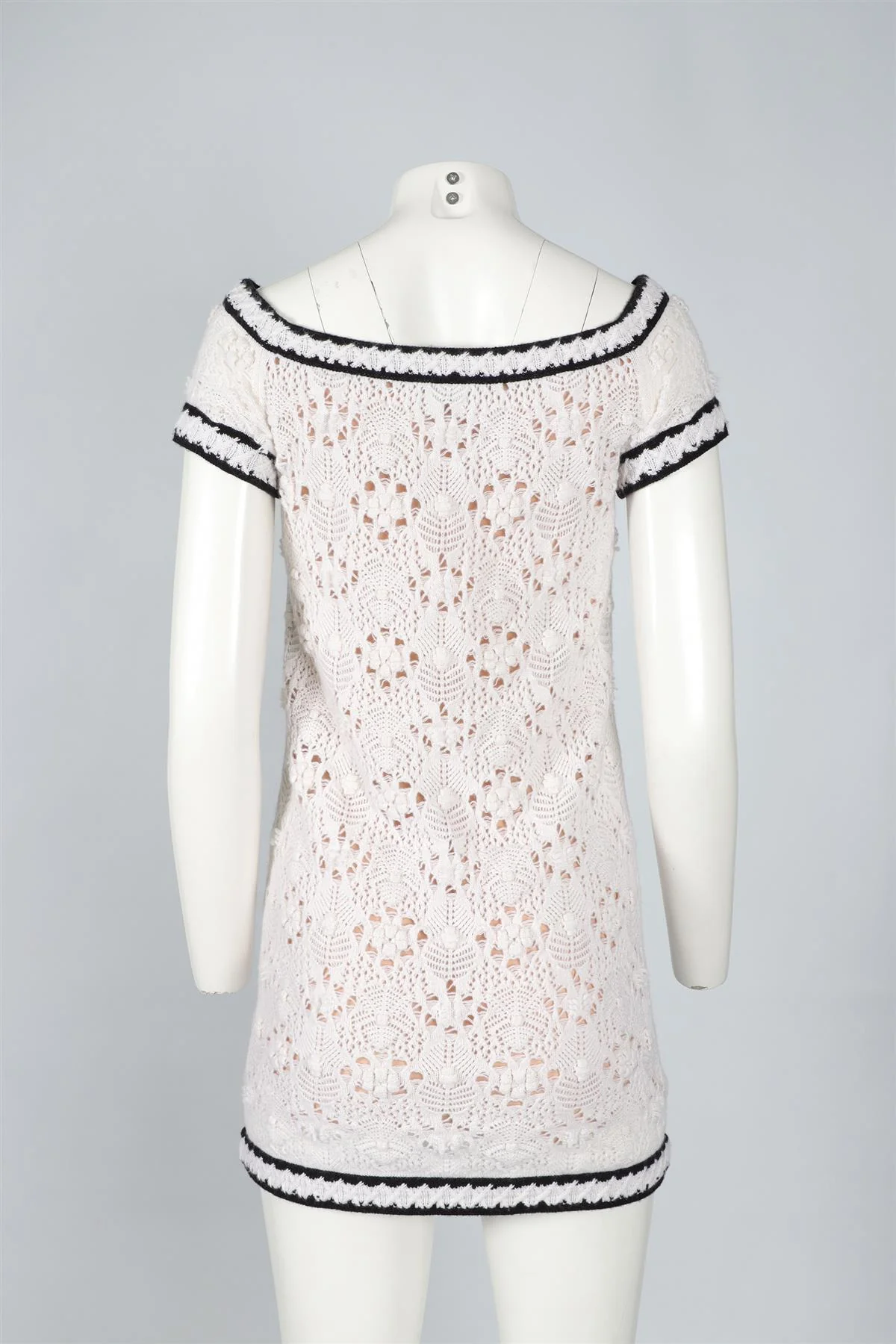 CHANEL WHITE 2022 CASHMERE MINI DRESS FR 34 UK 6 - Image 4