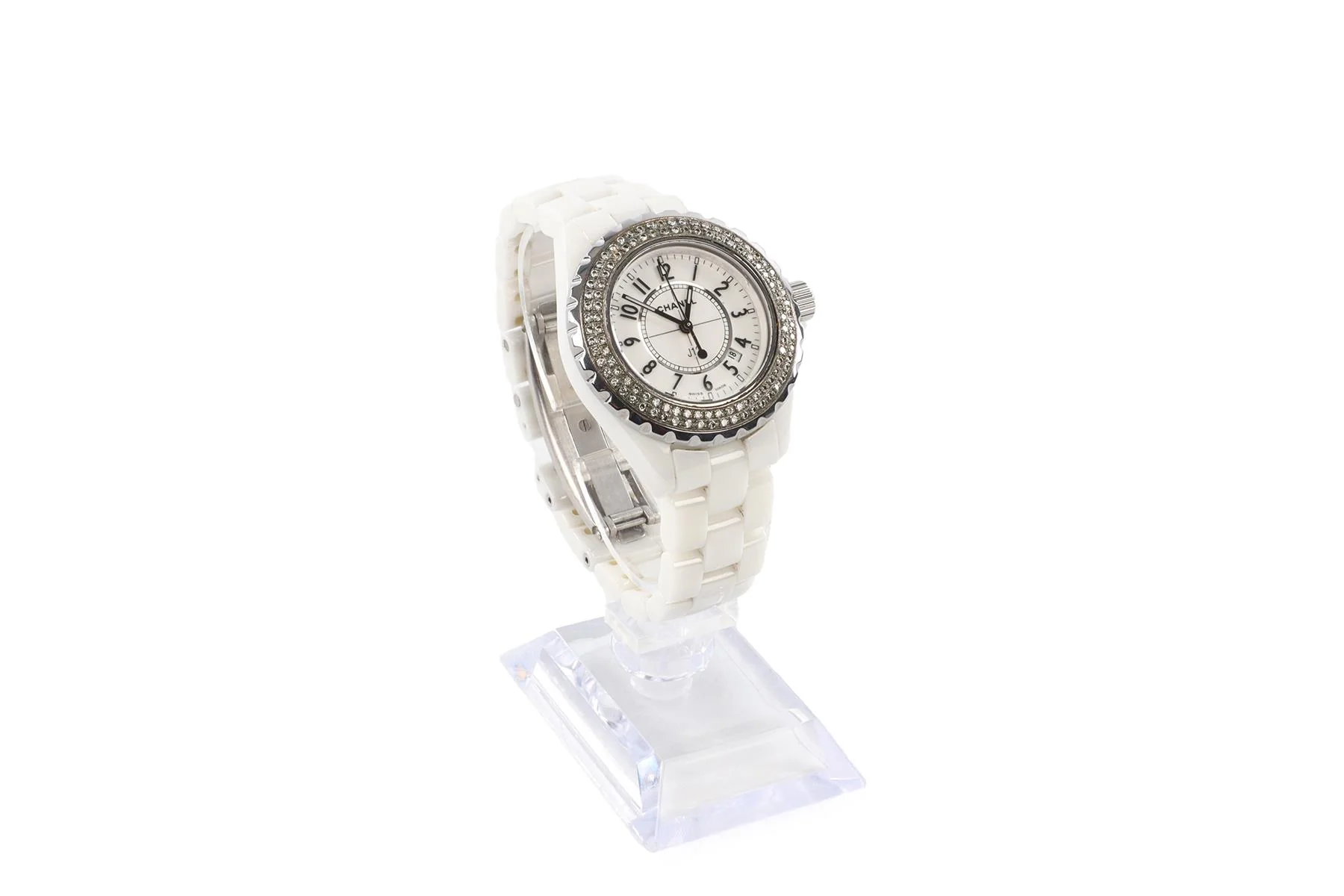 CHANEL WHITE J12 33 MM DIAMOND AND CERAMIC WRIST WATCH - Image 2