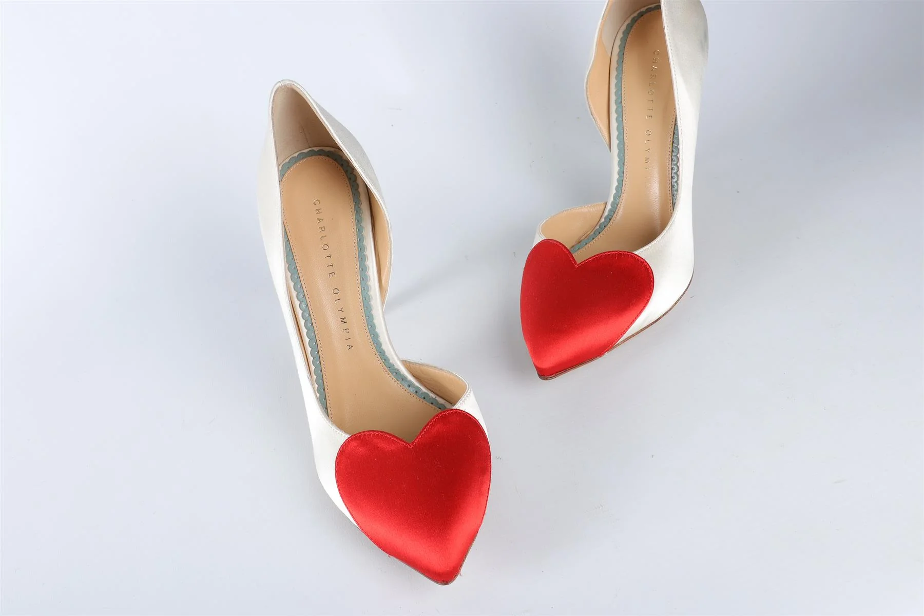 CHARLOTTE OLYMPIA WHITE SATIN PUMPS EU 37.5 UK 4.5 US 7.5 - Image 4