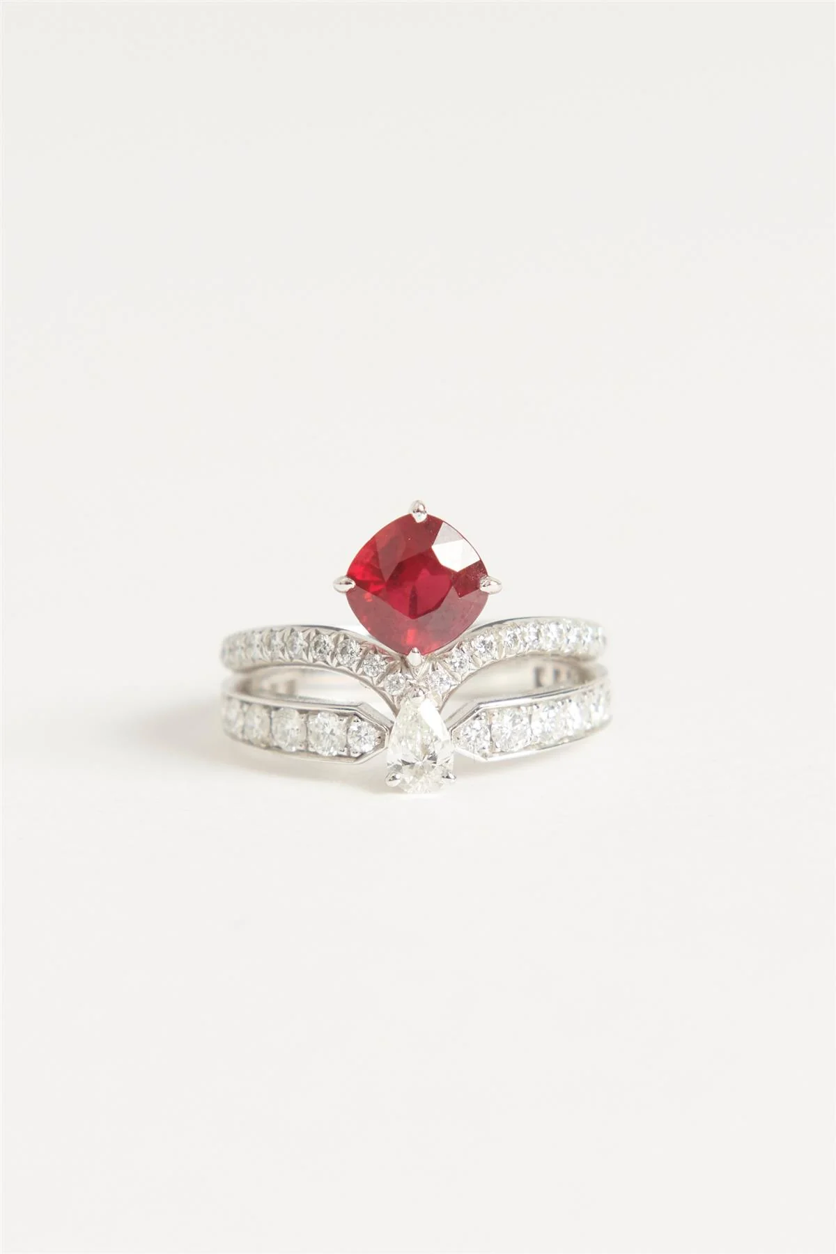 CHAUMET JOSEPHINE ECLAT RUBY AND DIAMOND RING - Image 2