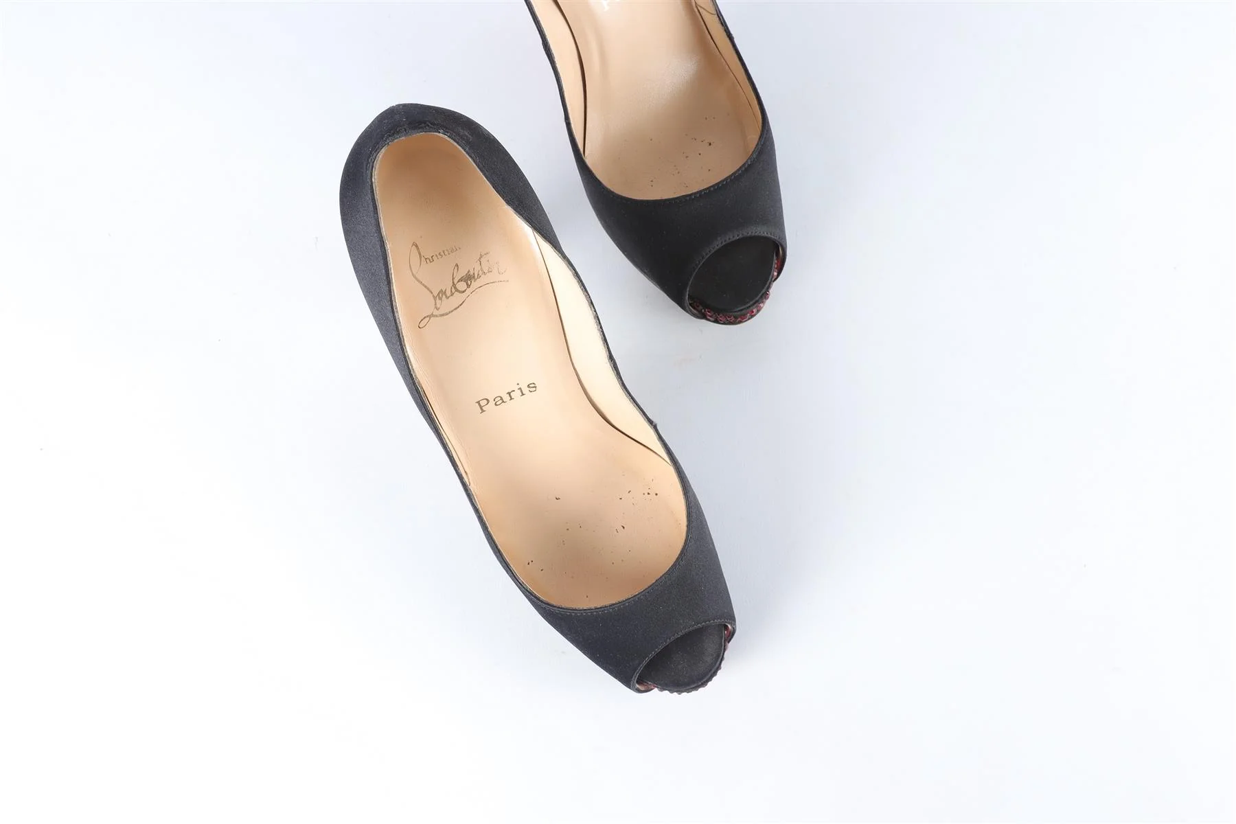 CHRISTAIN LOUBOUTIN BLACK SATIN PUMPS EU 38.5 UK 5.5 US 8.5 - Image 4