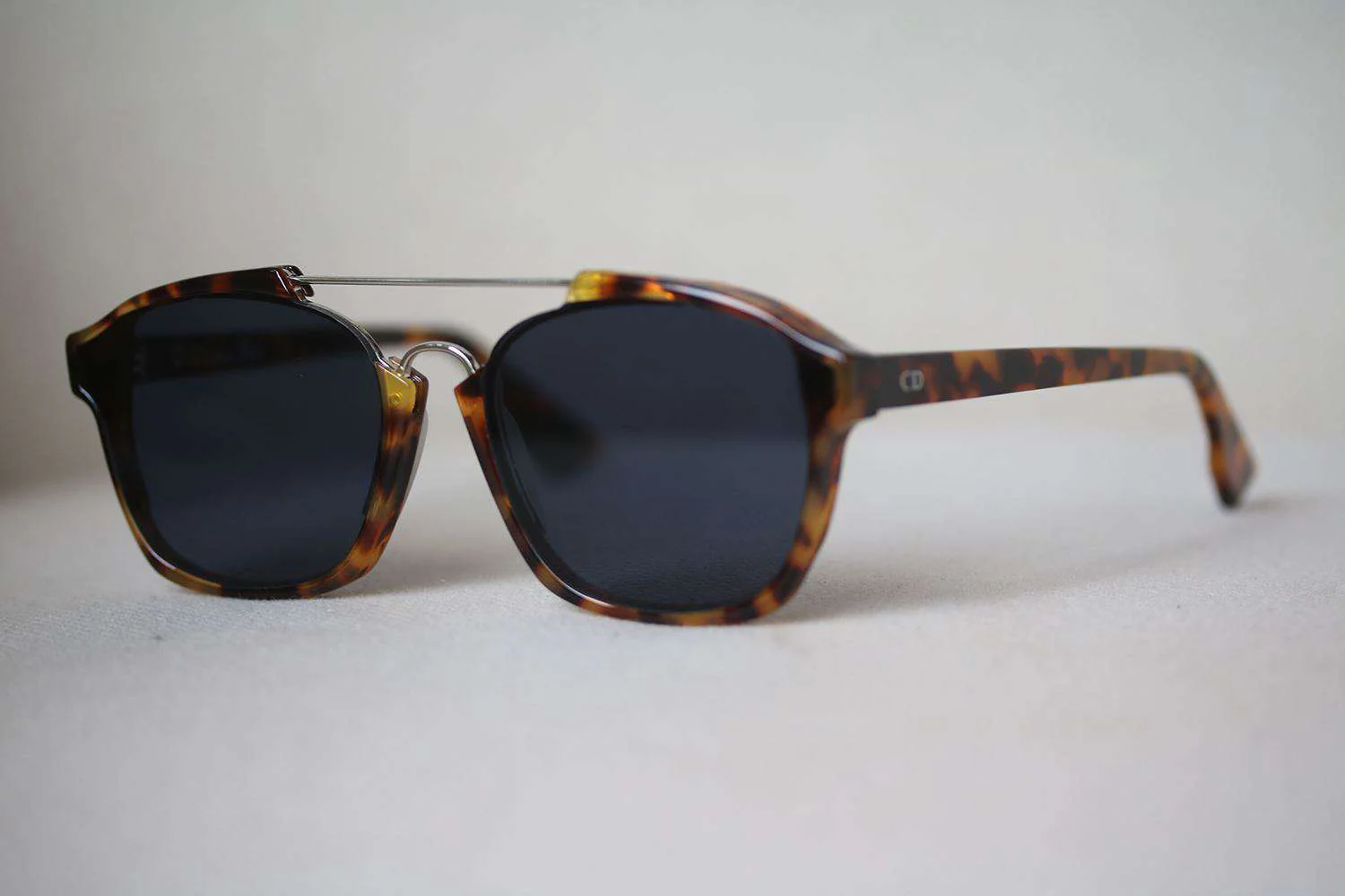 CHRISTIAN DIOR ABSTRACT D-FRAME HAVANA SUNGLASSES - Image 4