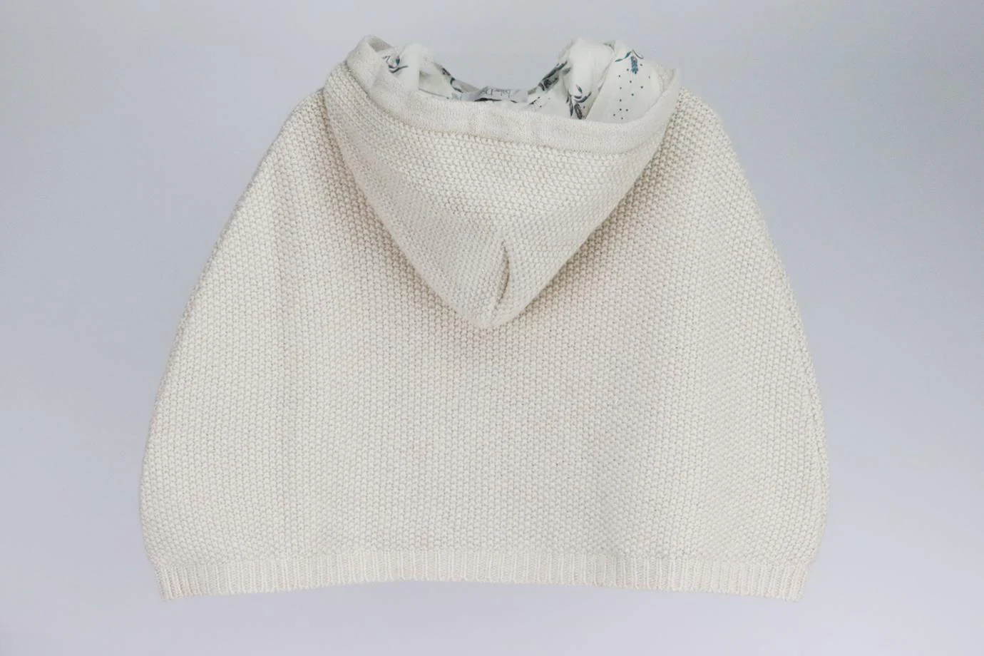 CHRISTIAN DIOR KIDS GIRLS WOOL BLEND CAPE 2 YEARS - Image 3