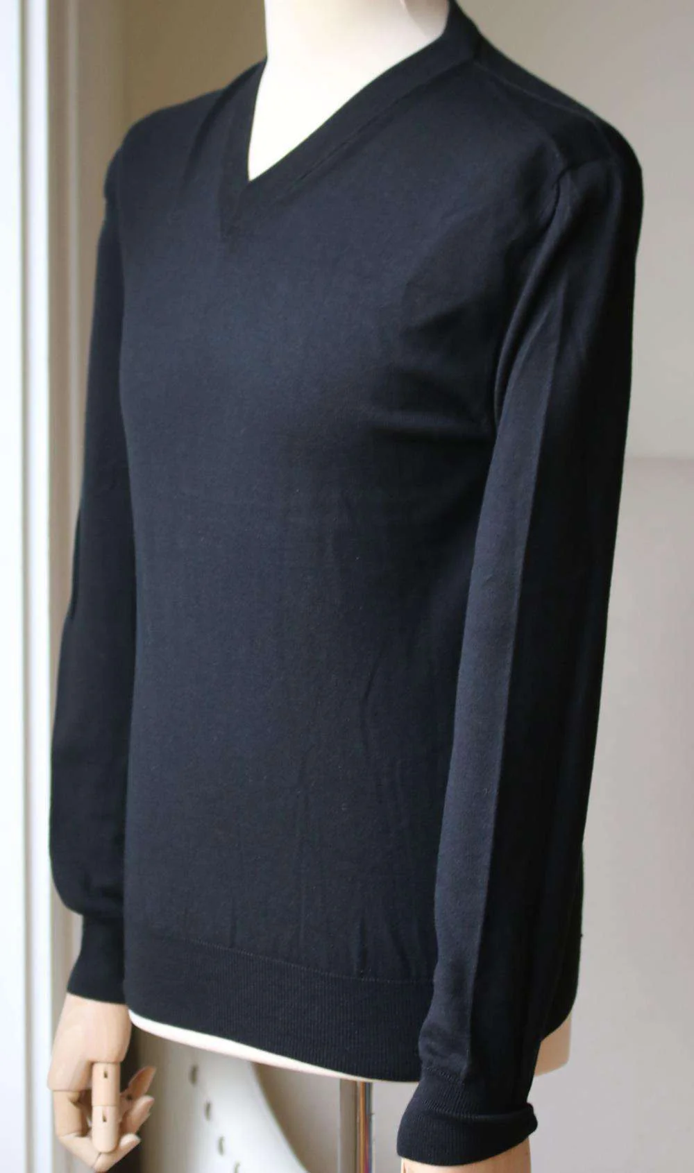 CHRISTIAN DIOR V-NECK WOOL KNIT SWEATER MEDIUM - Image 2