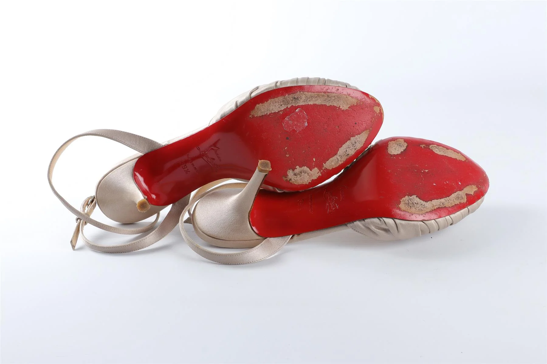 CHRISTIAN LOUBOUTIN GOLD SATIN SANDALS EU 39.5 UK 6.5 US 9.5 - Image 6