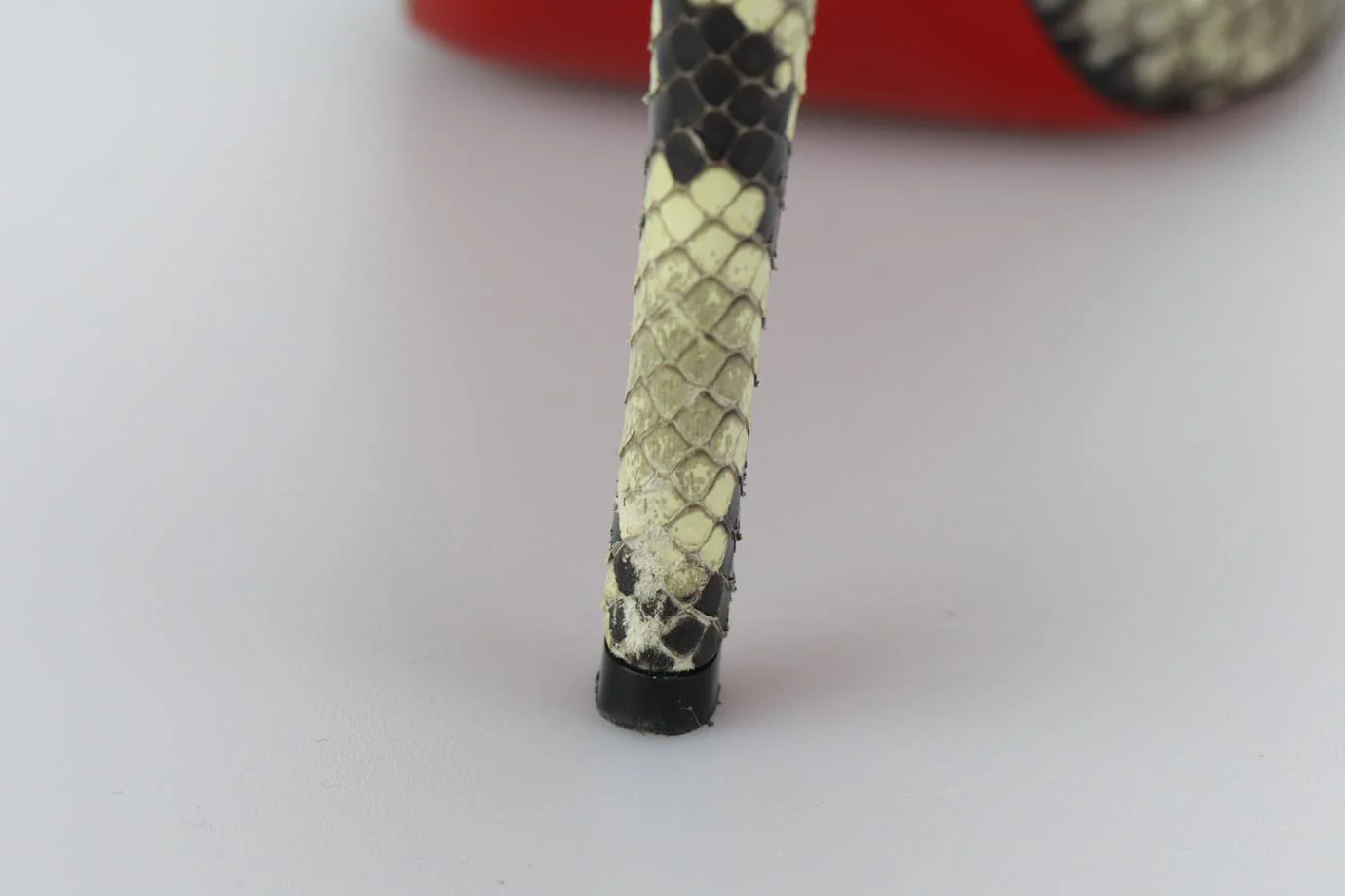 CHRISTIAN LOUBOUTIN PYTHON PLATFORM PUMPS EU 37.5 UK 4.5 US 7.5 - Image 6