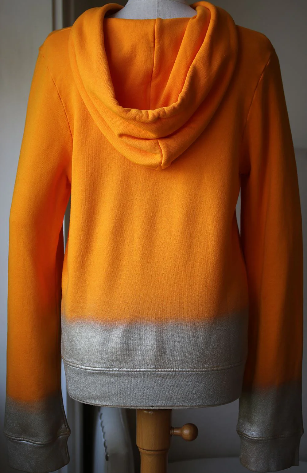 COTTON CITIZEN MANHATTAN METALLIC TRIMMED HOODIE SMALL - Image 4