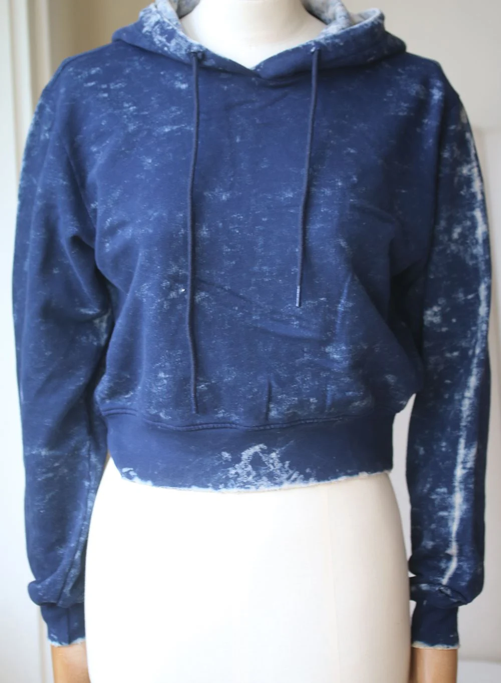 COTTON CITIZEN MILAN CROPPED PULLOVER NAVY HOODIE XSMALL - Image 3