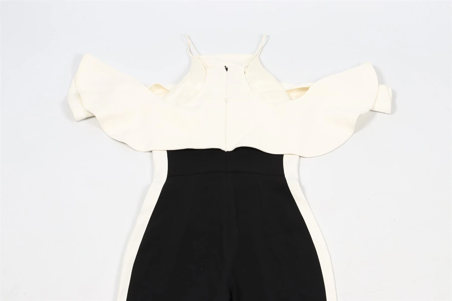 DAVID KOMA IVORY AND BLACK CREPE JUMPSUIT UK 8 - Image 6