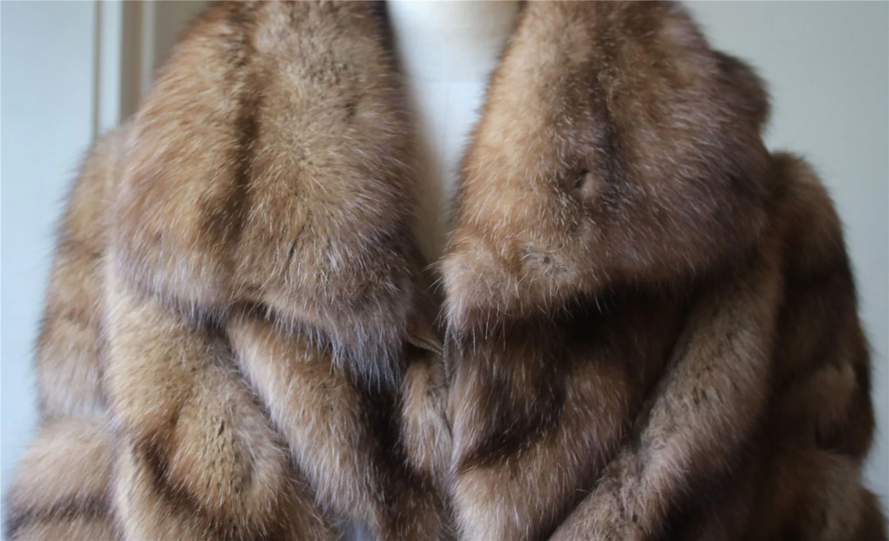 DENNIS BASSO SABLE FUR COAT UK 12 - Image 3
