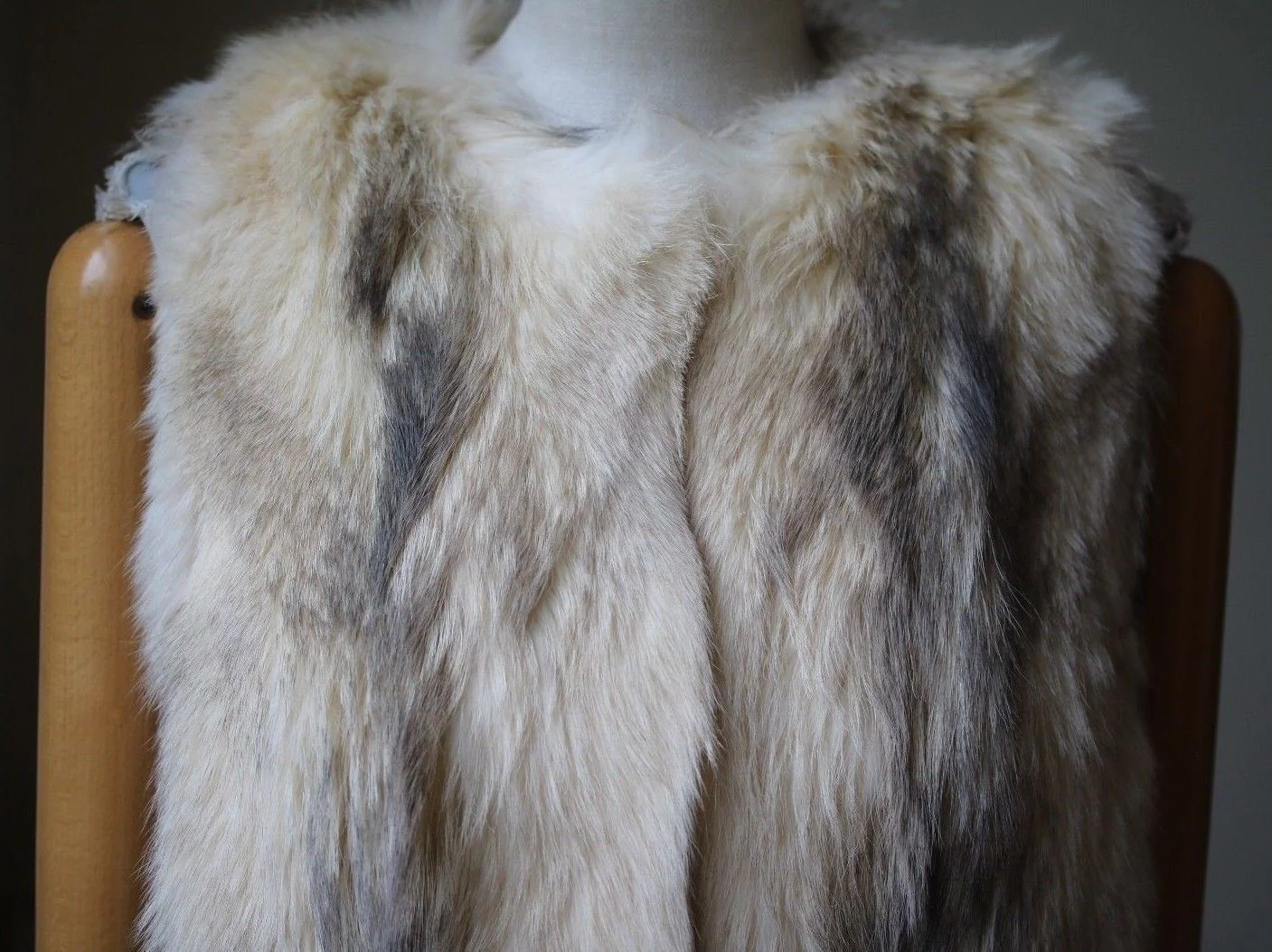 DEREK LAM 10 CROSBY FOX FUR VEST GILET US 4 UK 8 - Image 3
