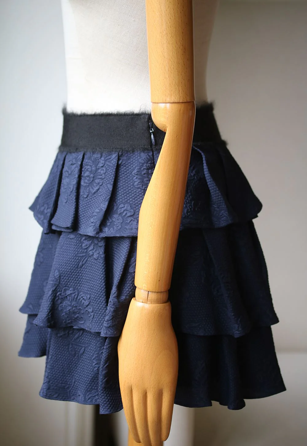 DEREK LAM 10 CROSBY TIERED SILK MINI SKIRT US 2 UK 6 - Image 3