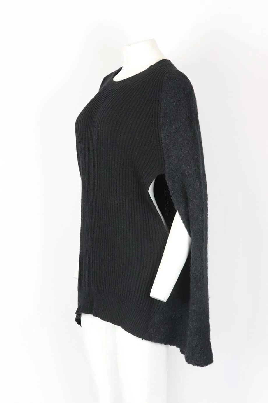 DKNY WOOL AND CASHMERE BLEND PONCHO MEDIUM-LARGE - Image 3