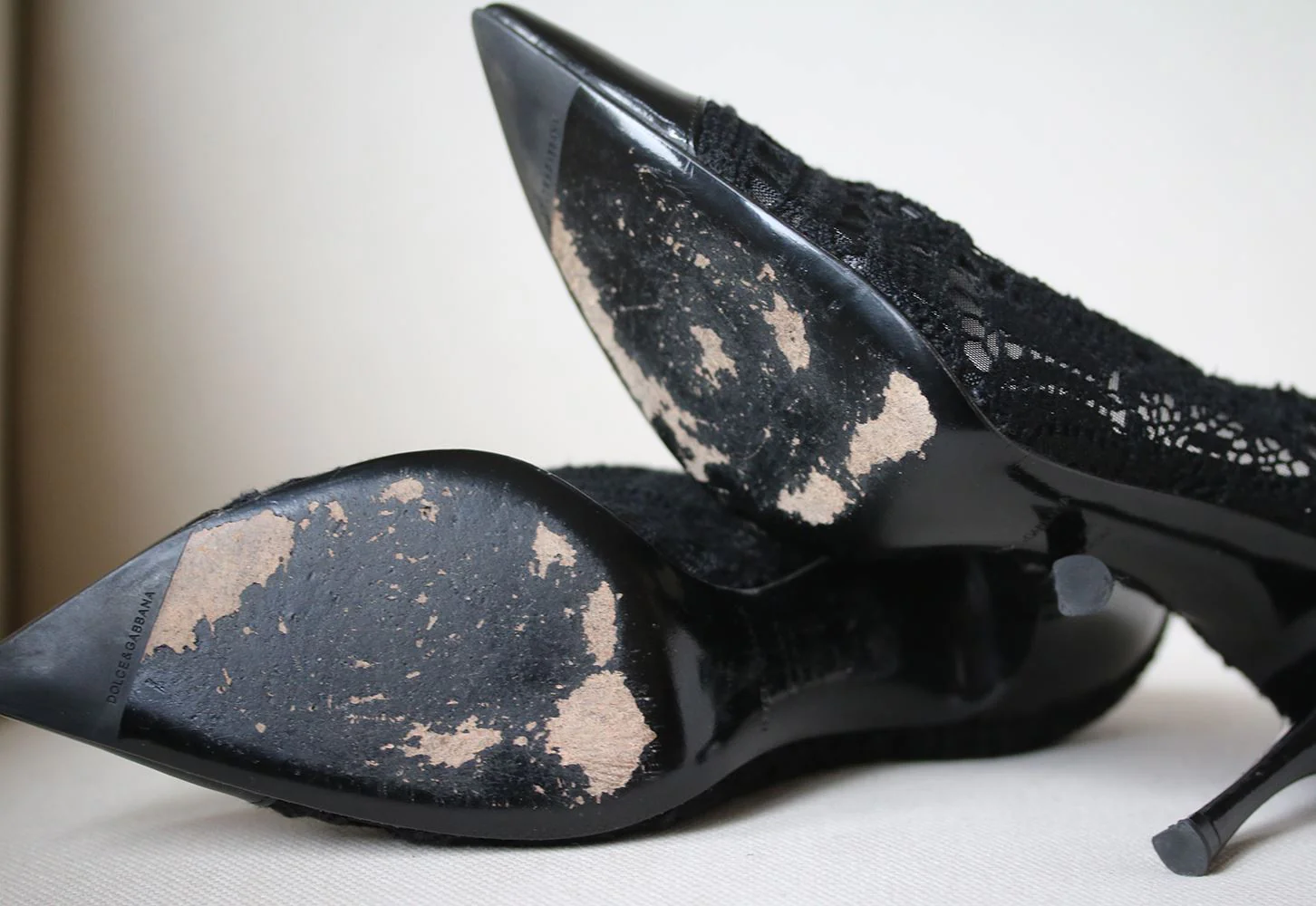 DOLCE AND GABBANA CROCHET MESH POINTED TOE PUMPS EU 39.5 UK 6.5 US 9.5 - Image 6