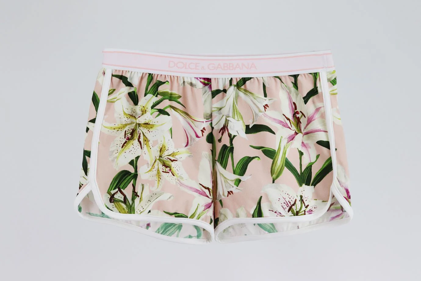 DOLCE AND GABBANA KIDS GIRLS FLORAL SHORTS 5 YEARS - Image 2