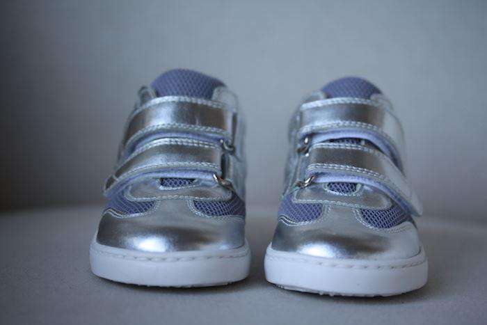 DOLCE & GABBANA BABY BOYS SILVER LEATHER TRAINERS EU 23 UK 6 - Image 2