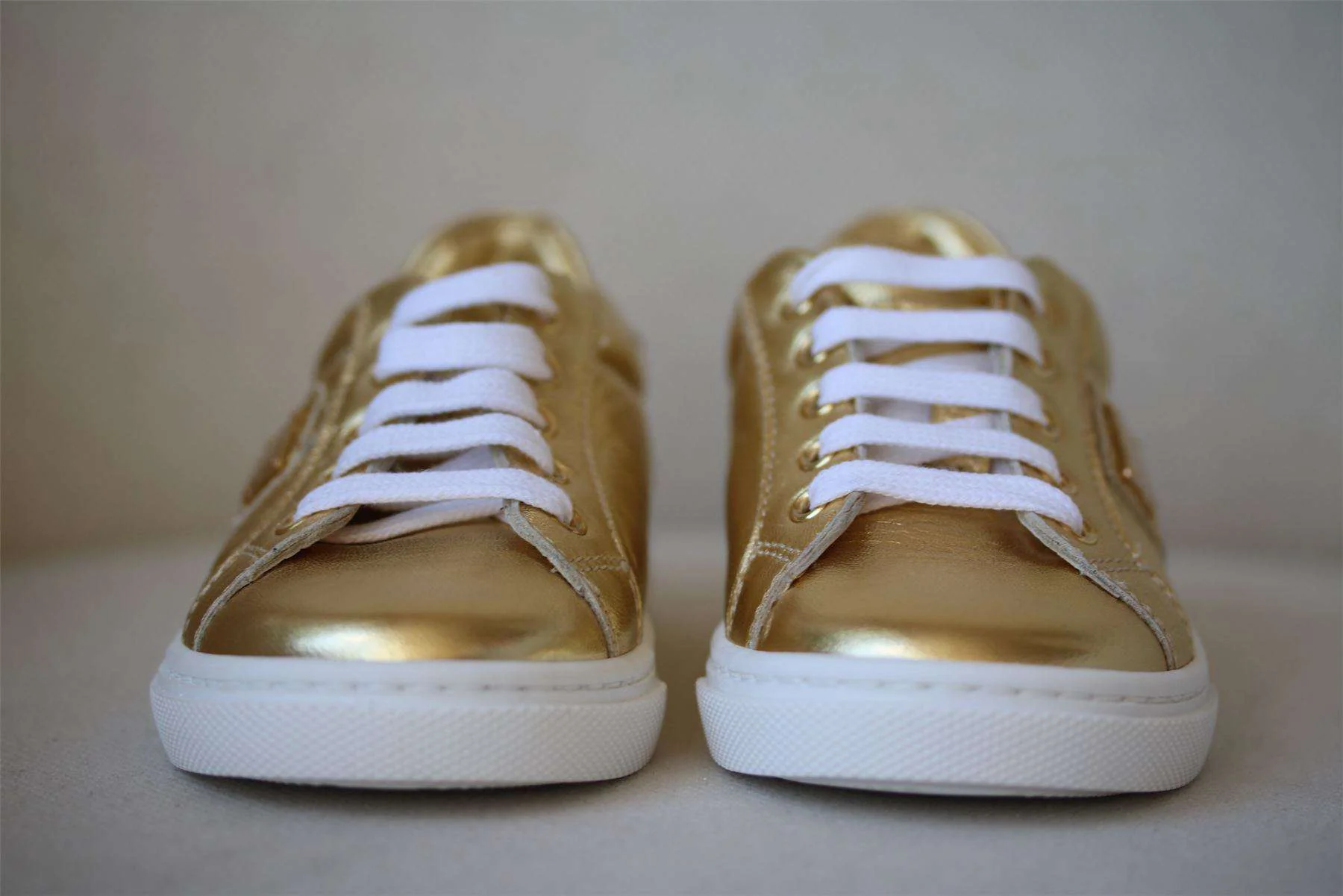 DOLCE & GABBANA GOLD LEATHER TRAINERS EU 25 UK 8 - Image 2