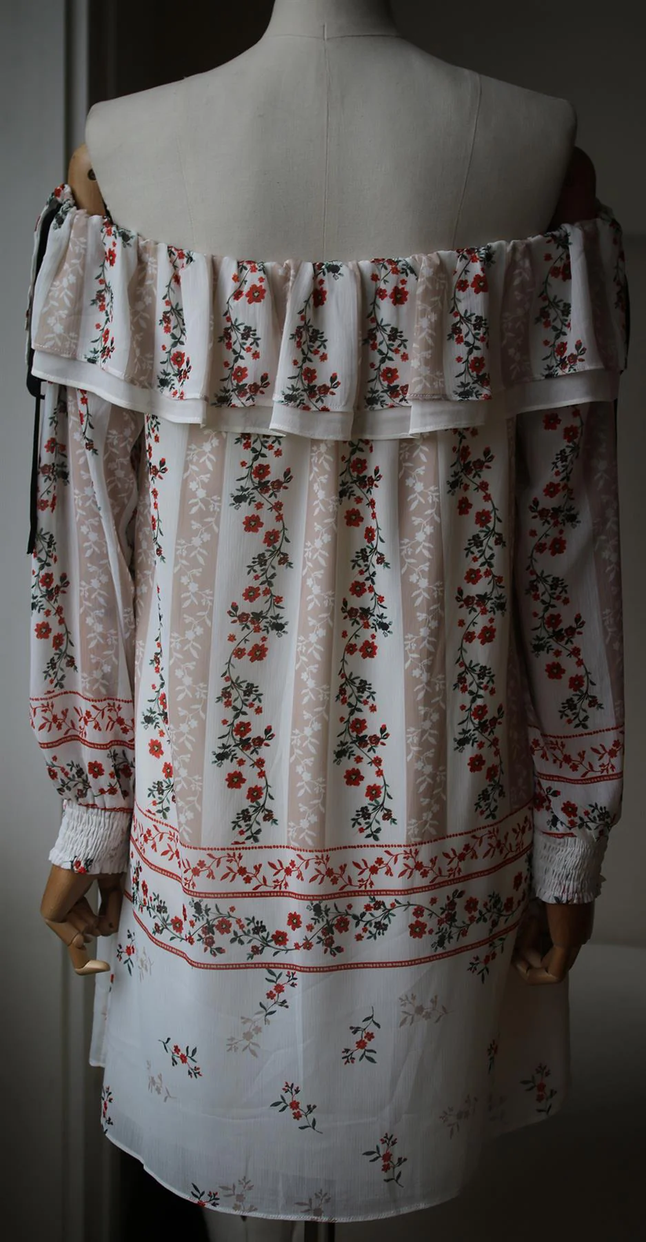 ENDLESS ROSE FLORAL OFF THE SHOULDER DRESS MEDIUM - Image 4