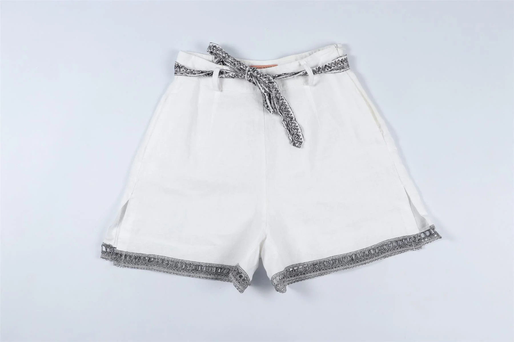 ERMANNO SCERVINO WHITE LINEN SHORTS IT 40 UK 8 - Image 2