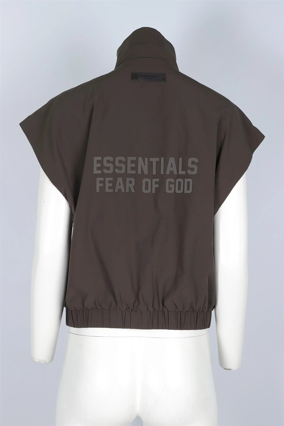 ESSENTIALS KHAKI SHELL GILET SMALL - Image 4