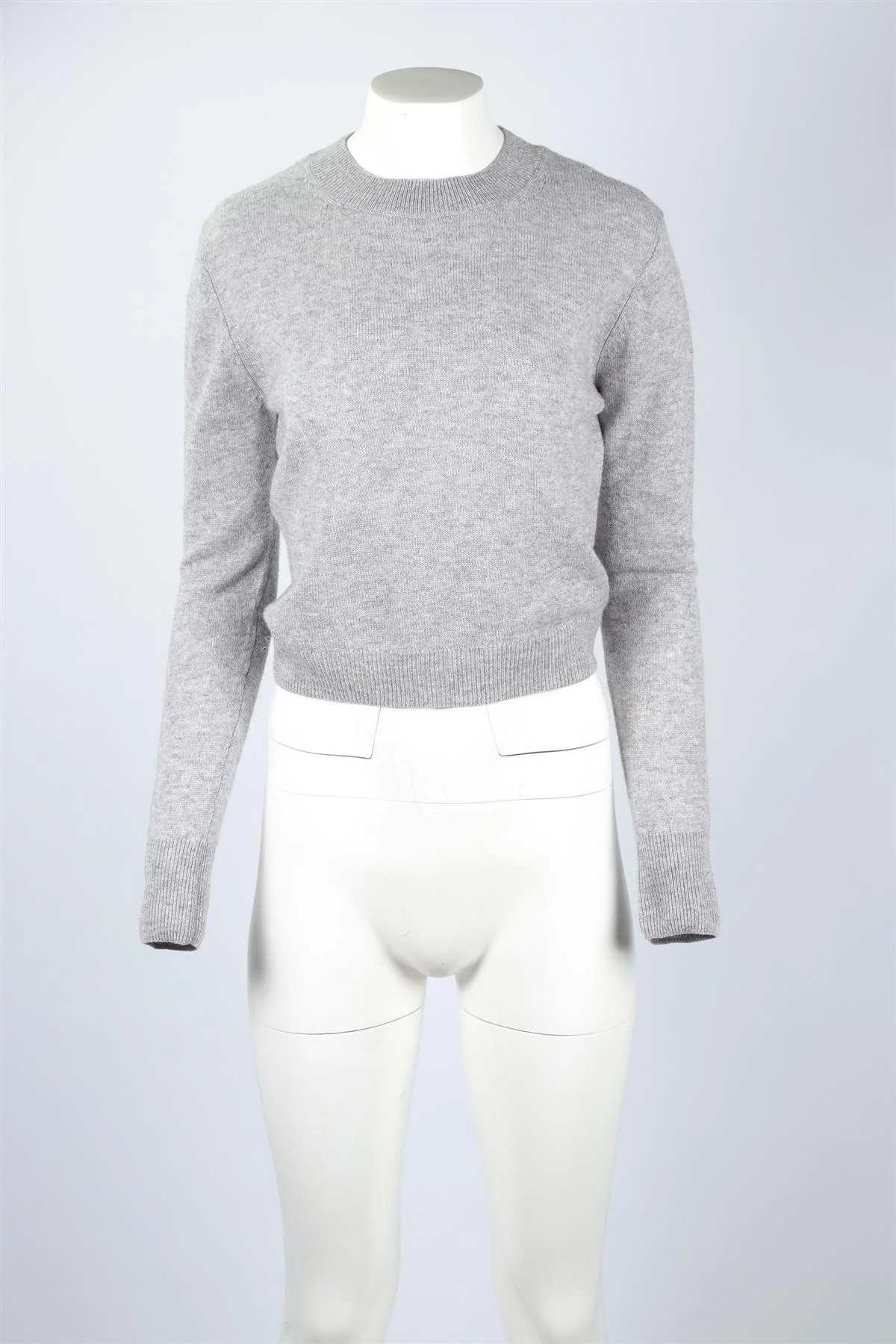 ETERNE GREY CASHMERE SWEATER MEDIUM/ LARGE - Image 2