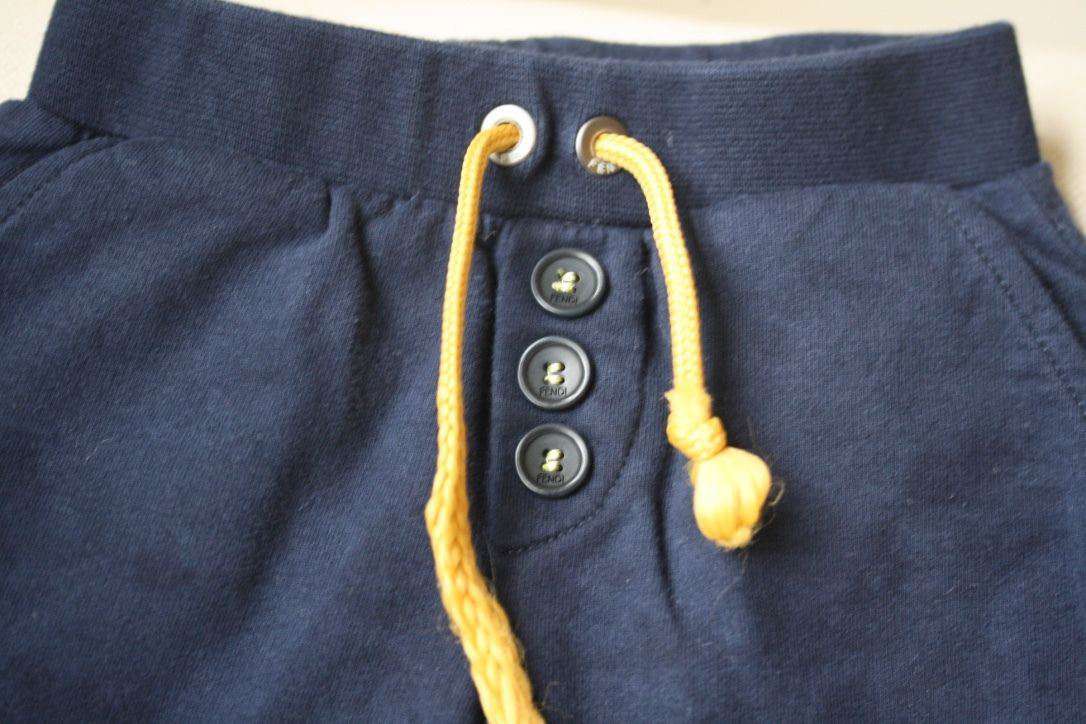 FENDI BABY NAVY ROMA SHORTS 9 MONTHS - Image 2